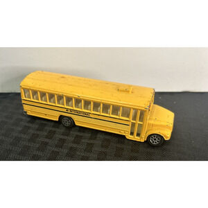 1991 ROAD CHAMPS 5" DIE-CAST SCHOOL BUS International Yellow Toy Car